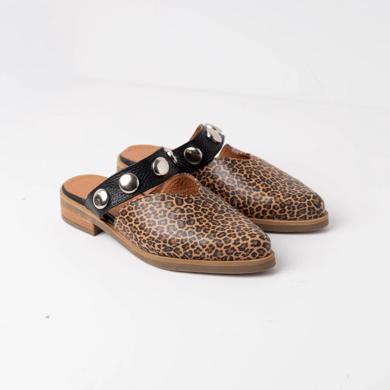 BABUCHA MUJER CUERO  PIBI LEOPARDO NEGRO - 2