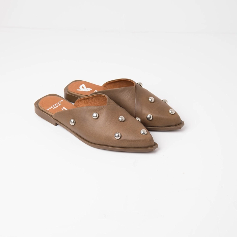 BABUCHA MUJER CUERO  ONDA TAUPE - 2