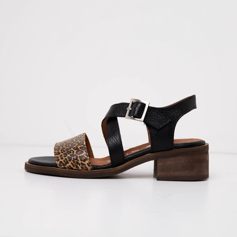SANDALIA CUERO MUJER  SALTEADOR LEOPARDO NEGRO - 2