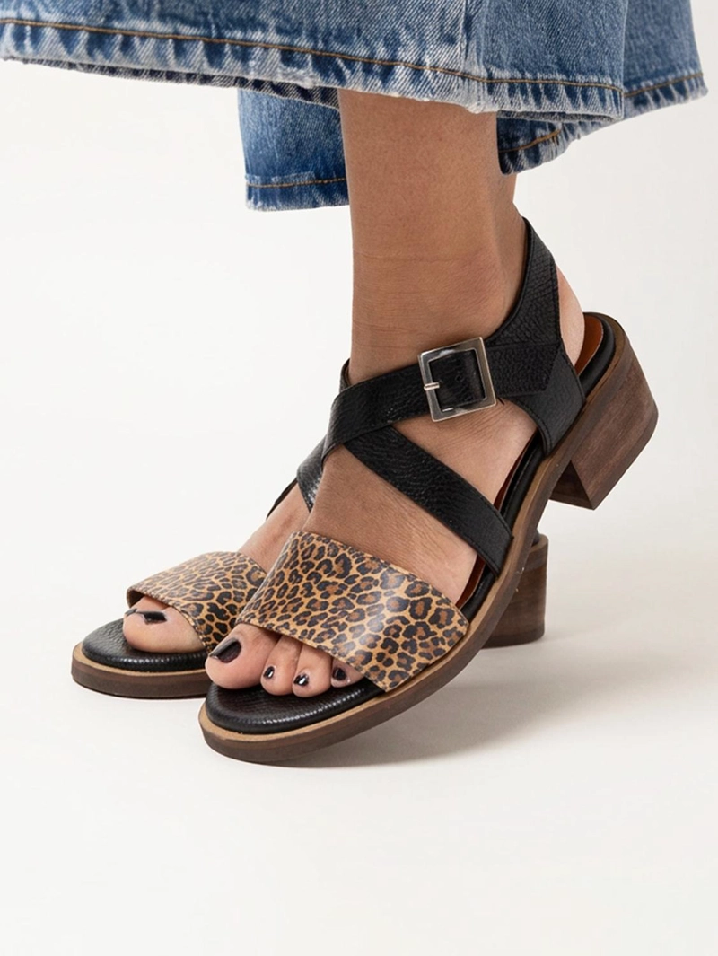 SANDALIA CUERO MUJER  SALTEADOR LEOPARDO NEGRO - 5