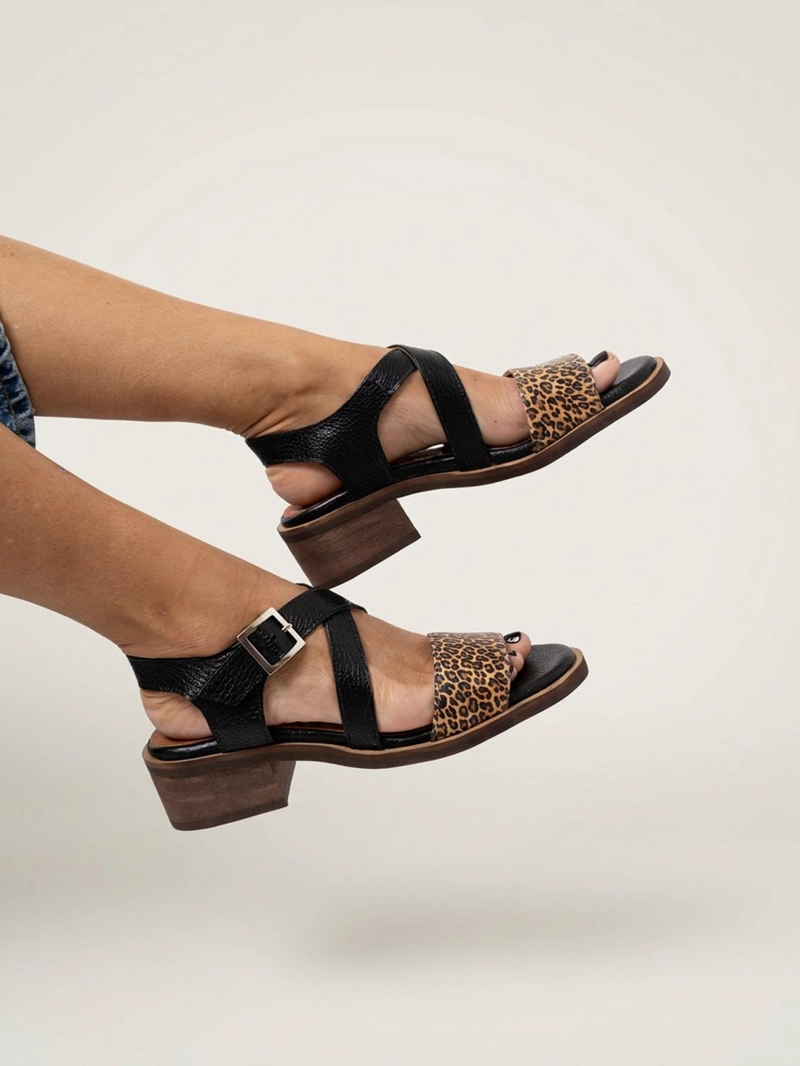 SANDALIA CUERO MUJER  SALTEADOR LEOPARDO NEGRO - 6