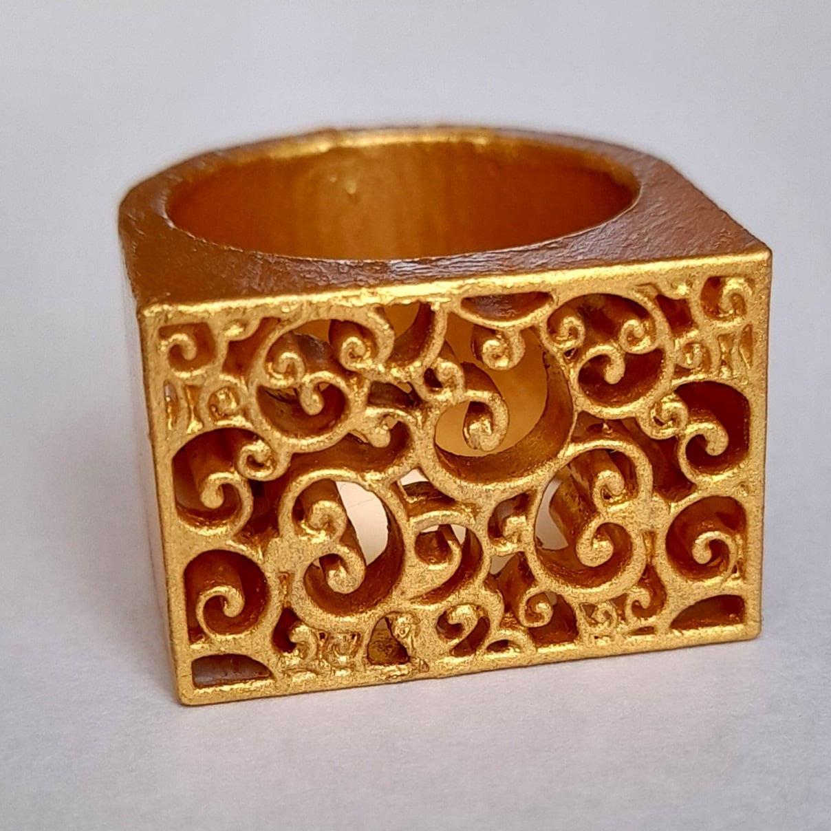 ANILLO CATHALIFAUDJOYAS RESINA DORADO - 1