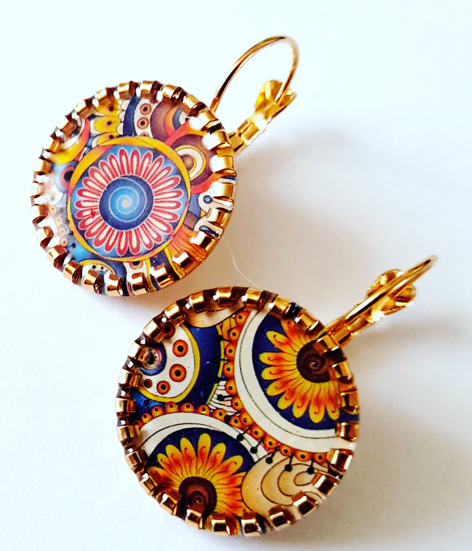 AROS CATHALIFAUDJOYAS DORADOS DISEÑO INTERNO RESINA ACERO - 1