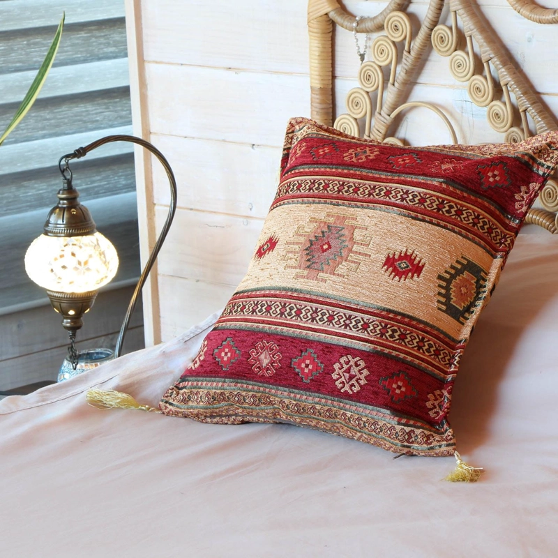 COJIN TURCO 44X44 KILIM ROJO Y CAFE  CLARO - 3