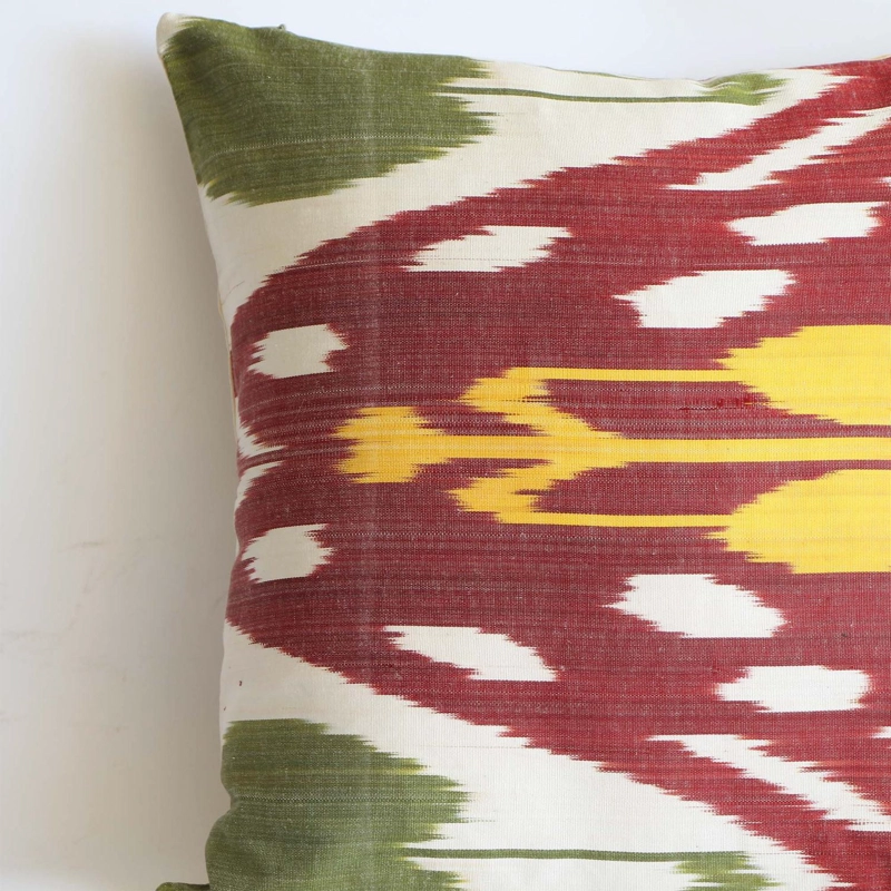 COJIN IKAT DE SEDA 45X42 CMS MULTICOLOR OUTLET - 2