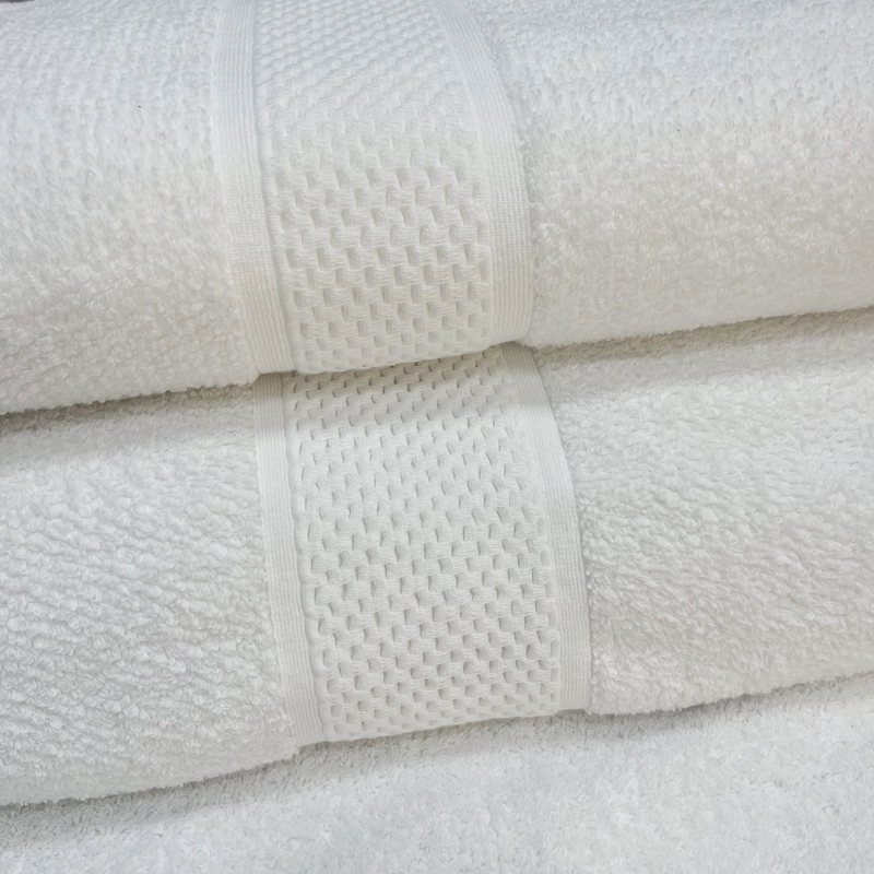 TOALLA DE BAÑO BLANCO - 1