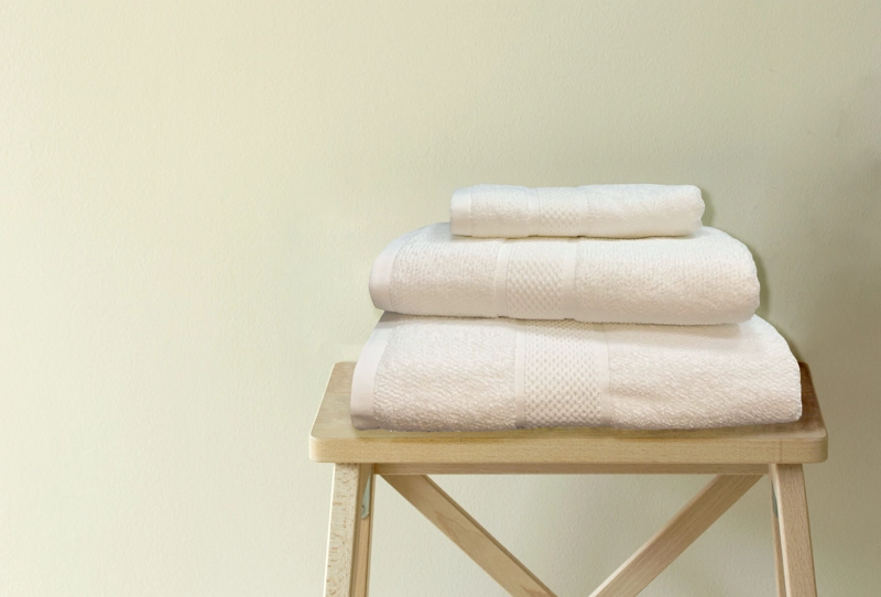 TOALLA BAÑO BLANCO 100% ALGODON 500 GRAMOS 50 X 70 CM - 1