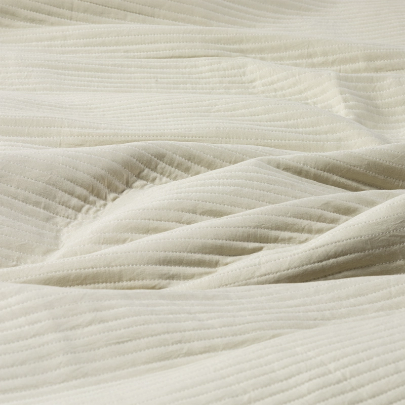 CUBRECAMA BORDADO PREWASH KING CREMA - 3
