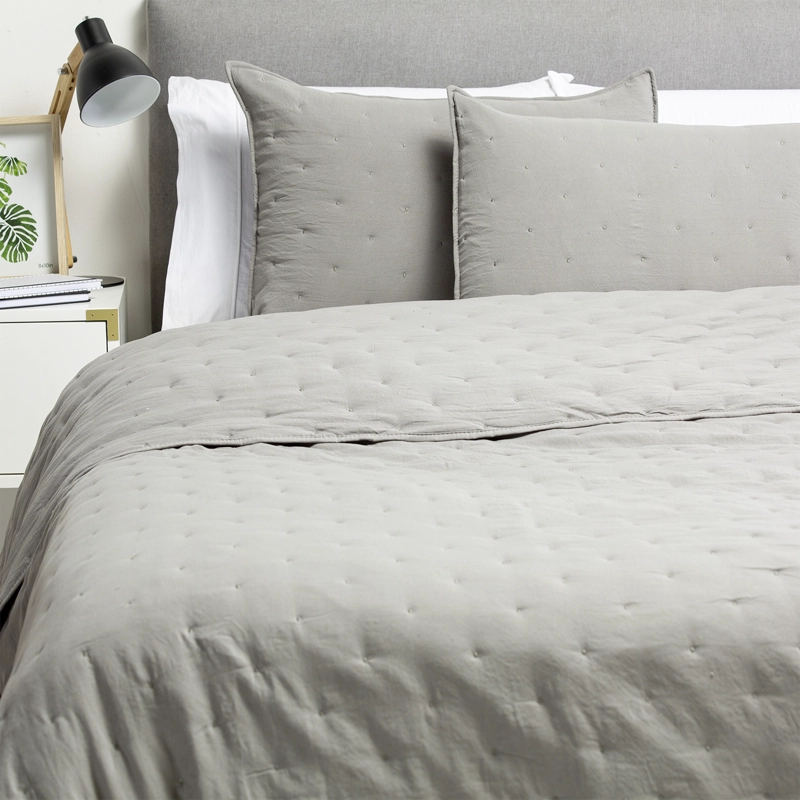 CUBRECAMA BORDADO PREWASH 2 PLAZAS GRIS C - 1