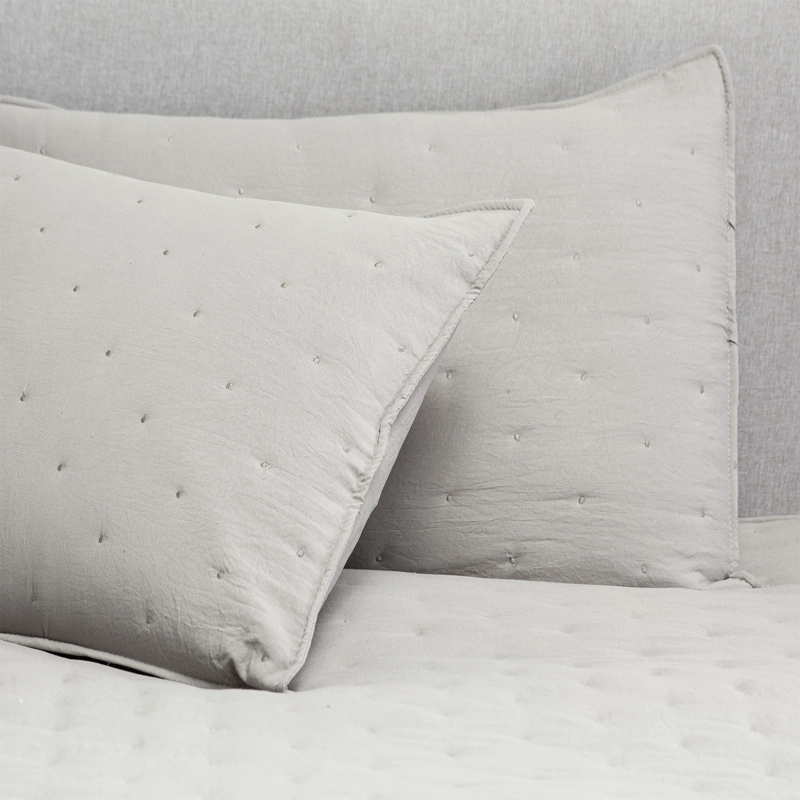 CUBRECAMA BORDADO PREWASH 2 PLAZAS GRIS O - 2