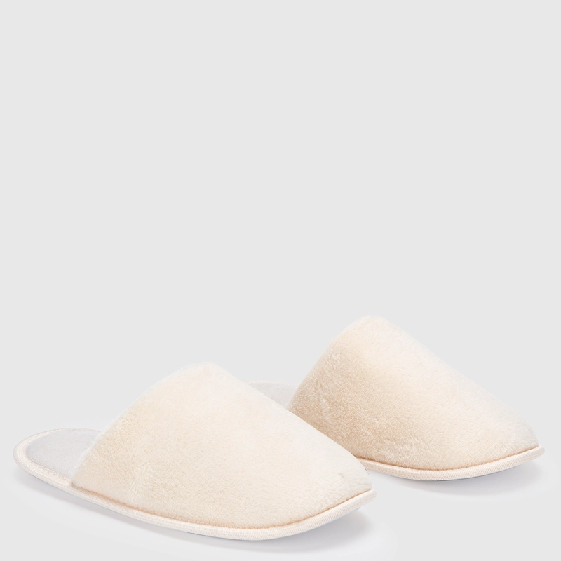 BATA Y PANTUFLAS BLANCA L/X - 4