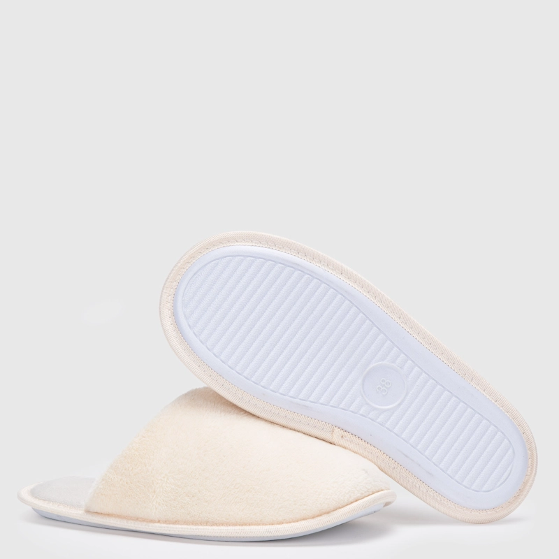 BATA Y PANTUFLAS BLANCA L/X - 6