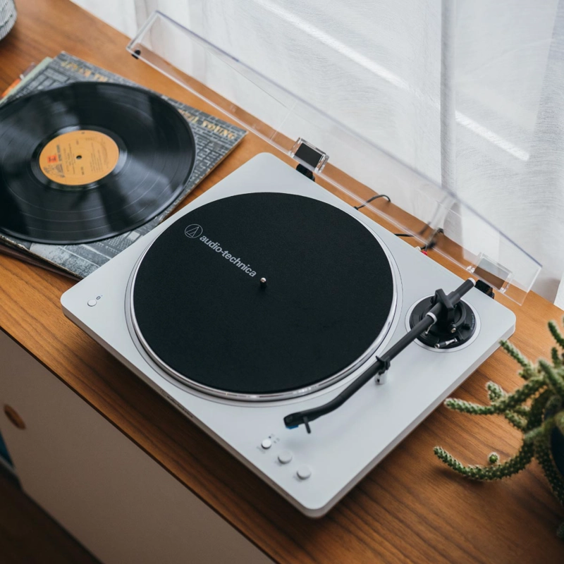 TORNAMESA BLUETOOTH AUDIO-TECHNICA LP70XBT EN COLOR BLANCO - 6