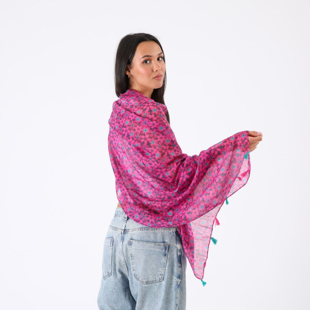 PAÑUELO ESTAMPADO GIRONA FLORAL FUCSIA ID - 3