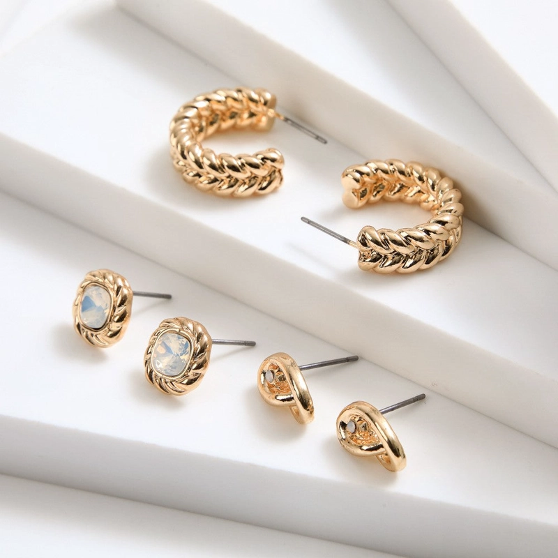 SET DE AROS AKIRA DORADO TATIENNE - 1