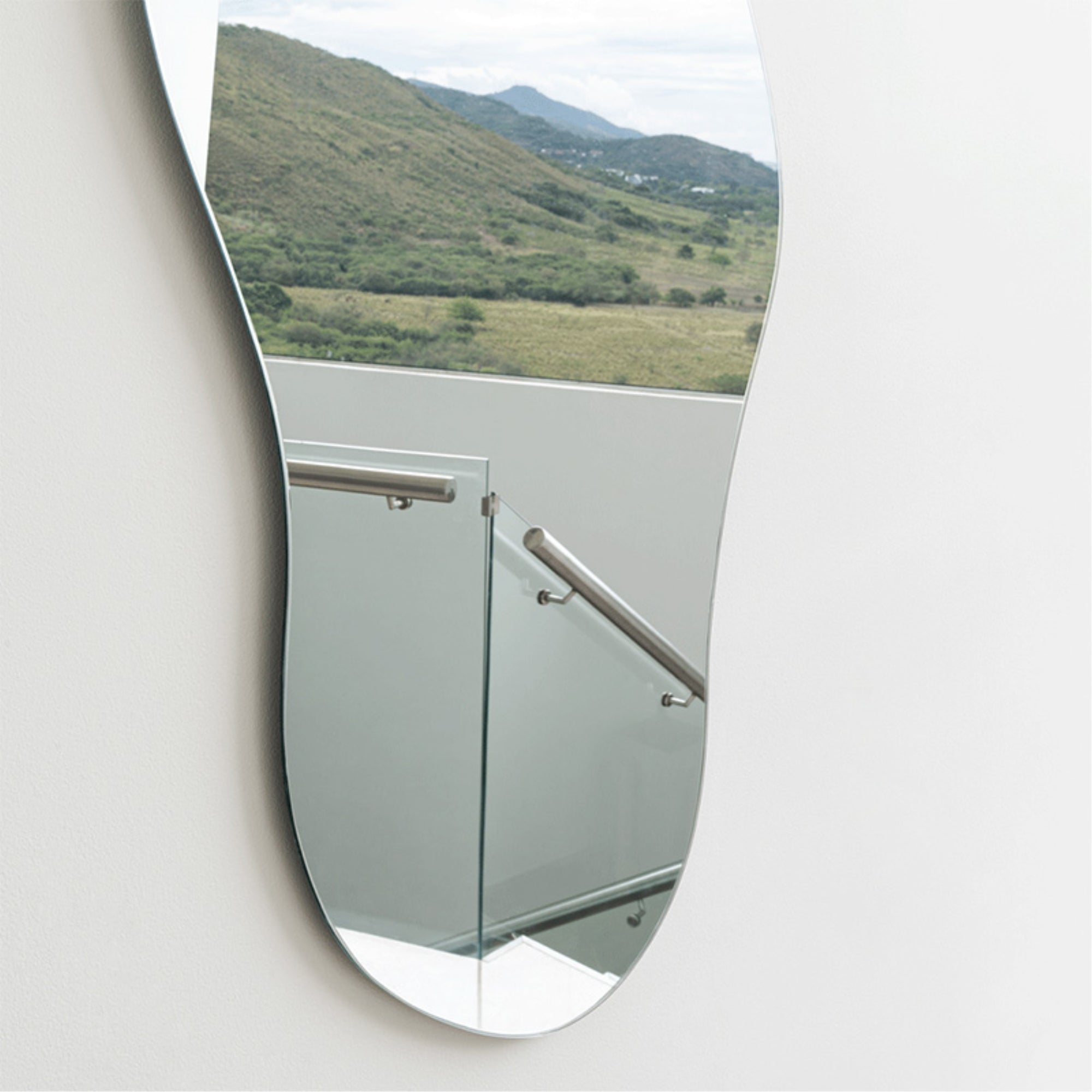 ESPEJO CON FORMA IRREGULAR 150X65X1,9 CM FM-021 - 7