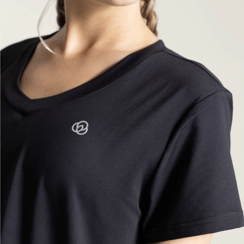 POLERA CUELLO V DEPORTIVA MUJER MANGA CORTA EN COLOR NEGRO BSOUL - 5