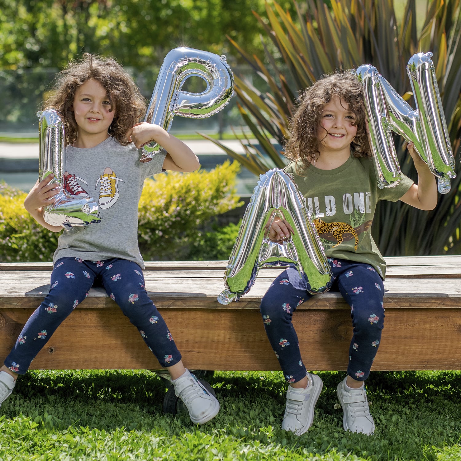POLERA M/C NIÑA SNEAKERS GRIS - 3