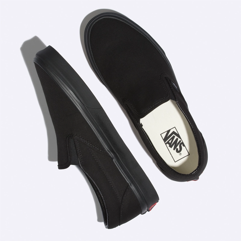 ZAPATILLAS UNISEX UA CLASSIC SLIP-ON NEGRA VANS - 4