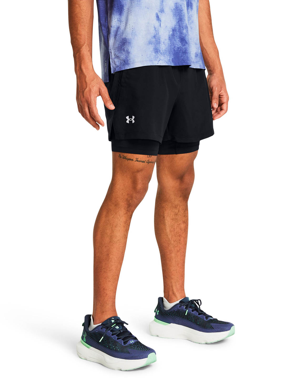 SHORTS HOMBRE UNDER ARMOUR NEGRO LAUNCH 2 EN 1 DE 5' - 4