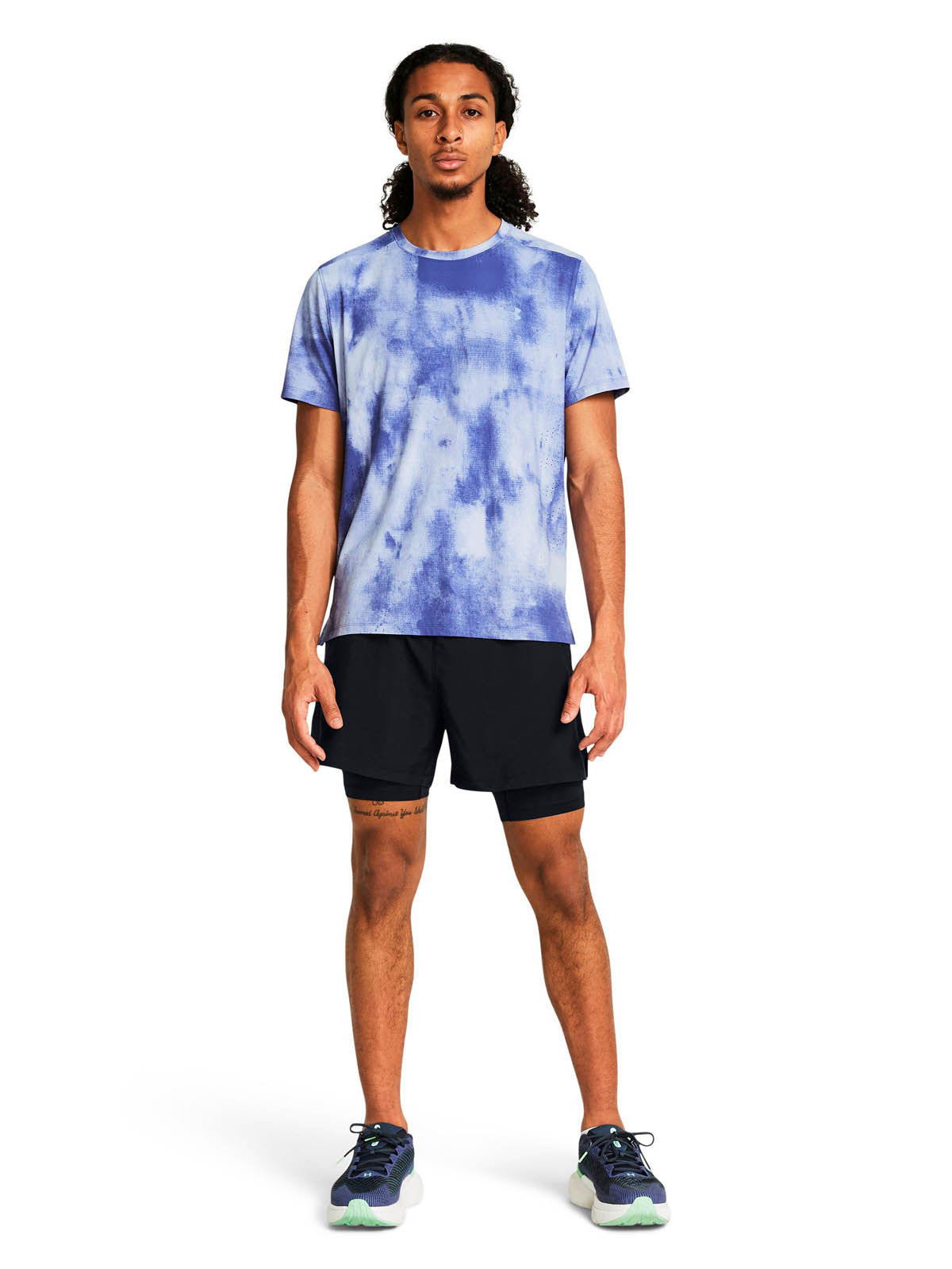SHORTS HOMBRE UNDER ARMOUR NEGRO LAUNCH 2 EN 1 DE 5' - 6