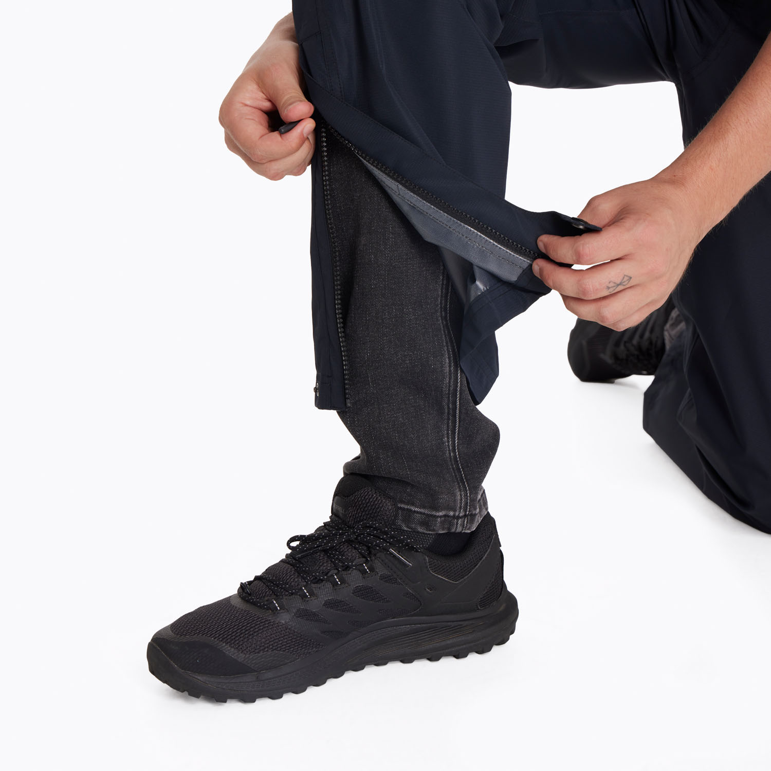 PANTALÓN HOMBRE HARDSHELL NEGRO MERRELL - 2