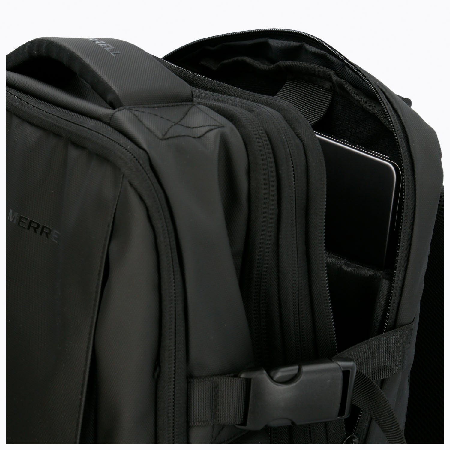 MOCHILA UNISEX OUTSIDE BAG EN COLOR NEGRO MERRELL - 8