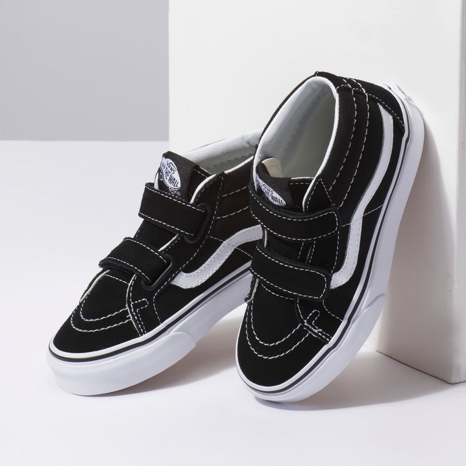 ZAPATILLA UNISEX UY SK8-MID REISSUE V NEGRO VANS - 4
