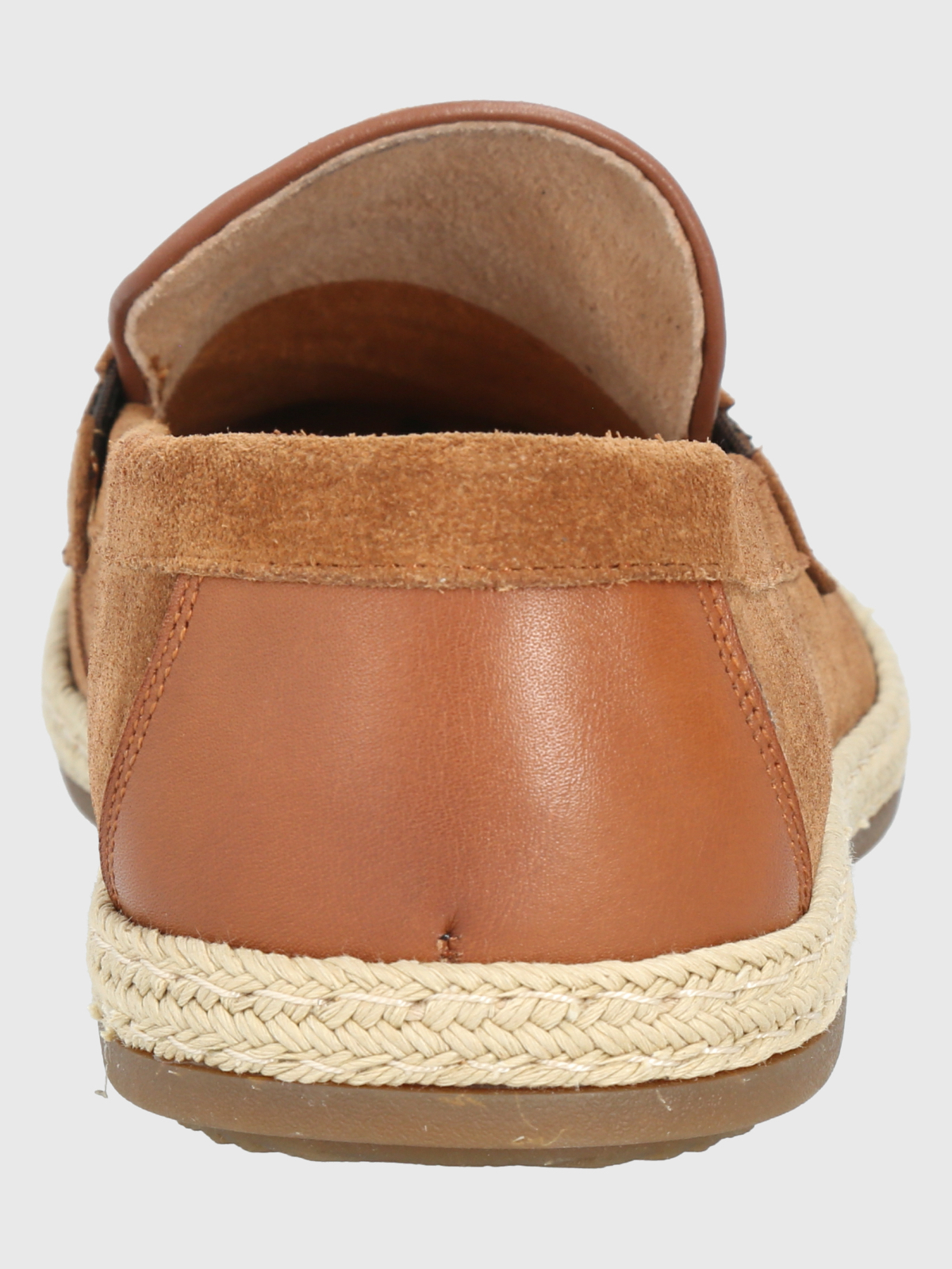 MOCASIN CUERO CAFE CLARO HOMBRE MONTELLA HUSH PUPPIES - 6