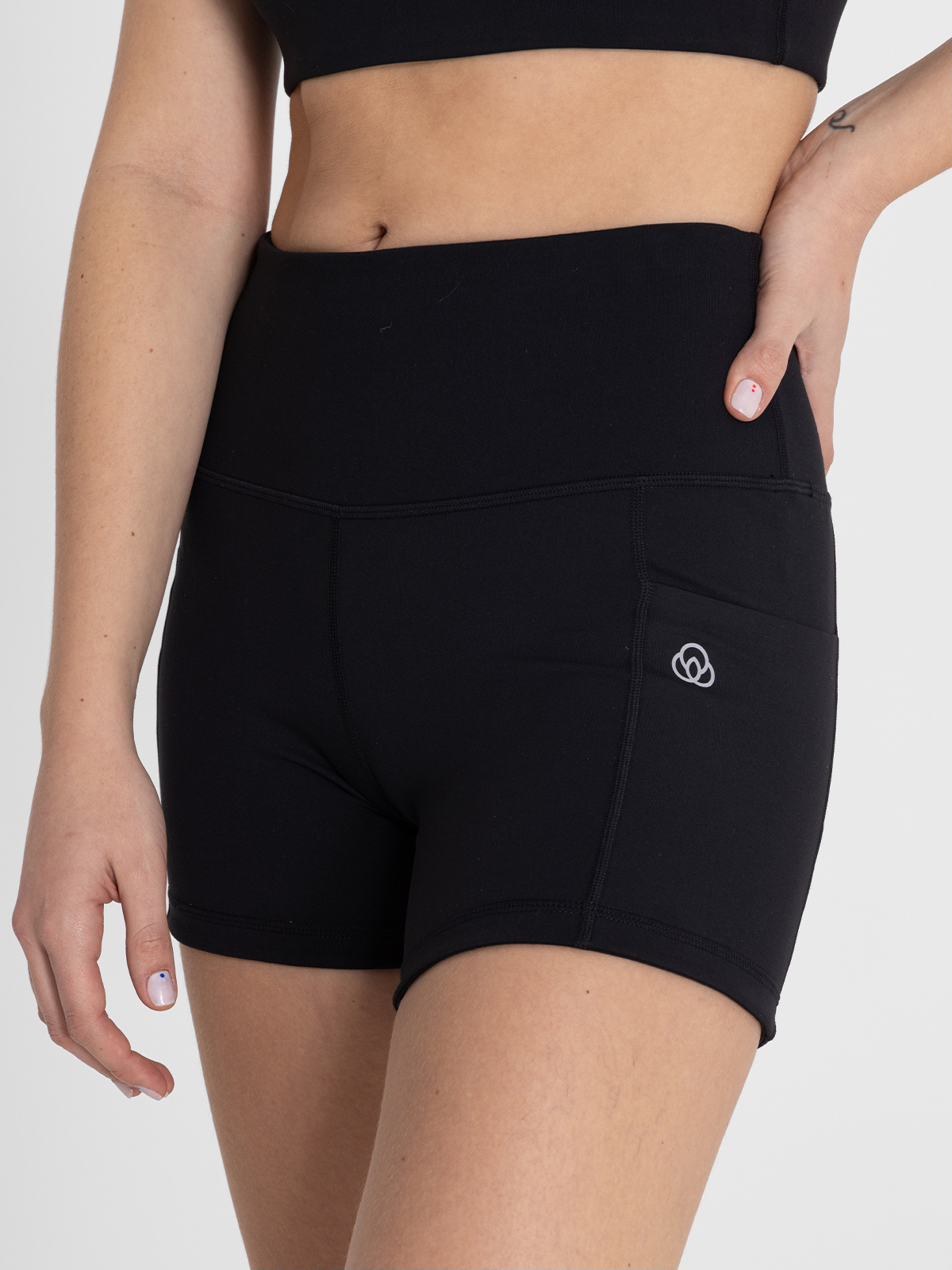 CALZA CORTA MUJER ENIA NEGRA BSOUL - 4