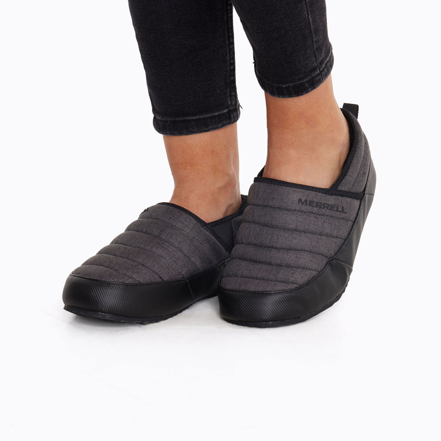 PANTUFLAS UNISEX OUTDOOR SLIPPER NEGRO MERRELL - 2