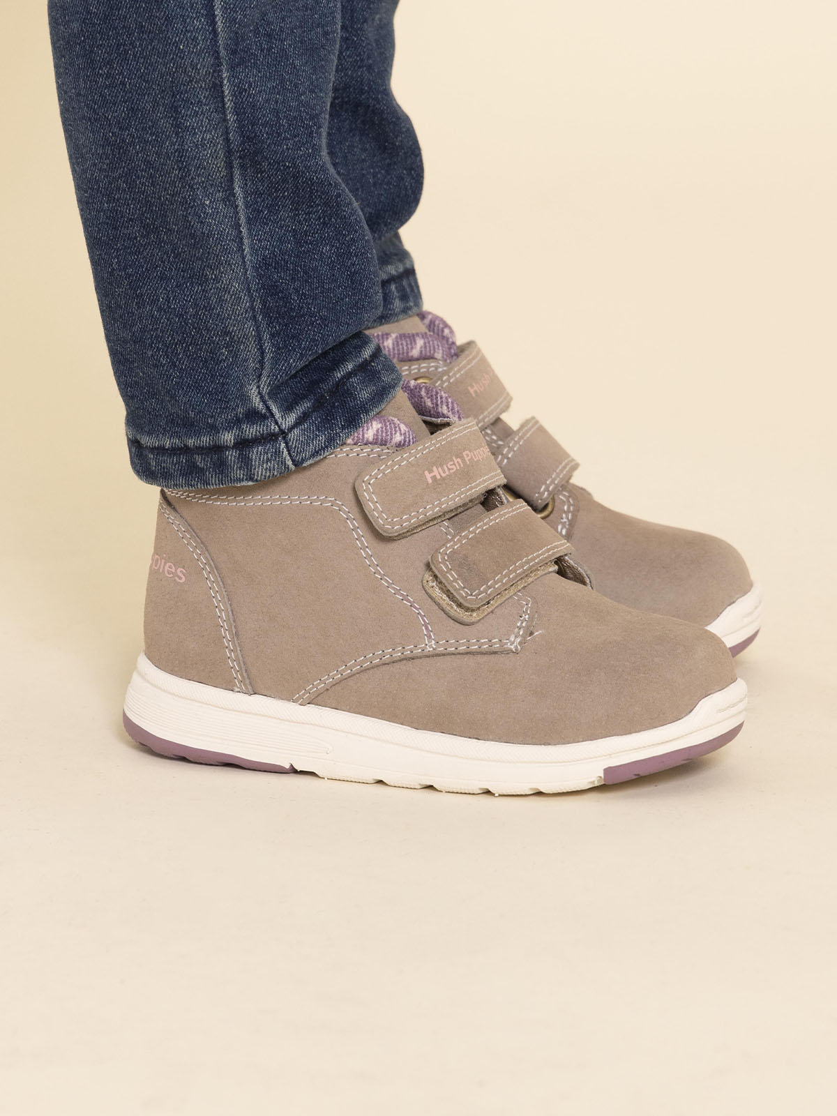 BOTIN CUERO NEW VILLA NIÑA CAFÉ HUSH PUPPIES - 2