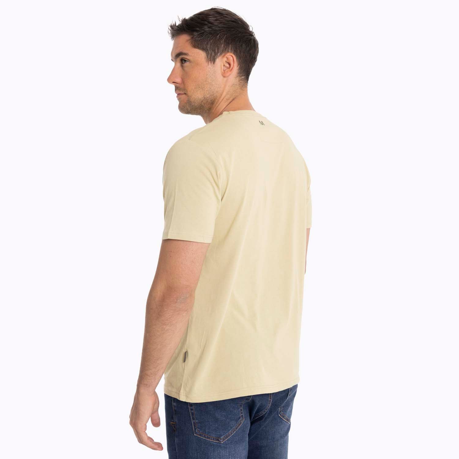 POLERA HOMBRE NUTS CAFÉ OSCURO MERRELL - 2