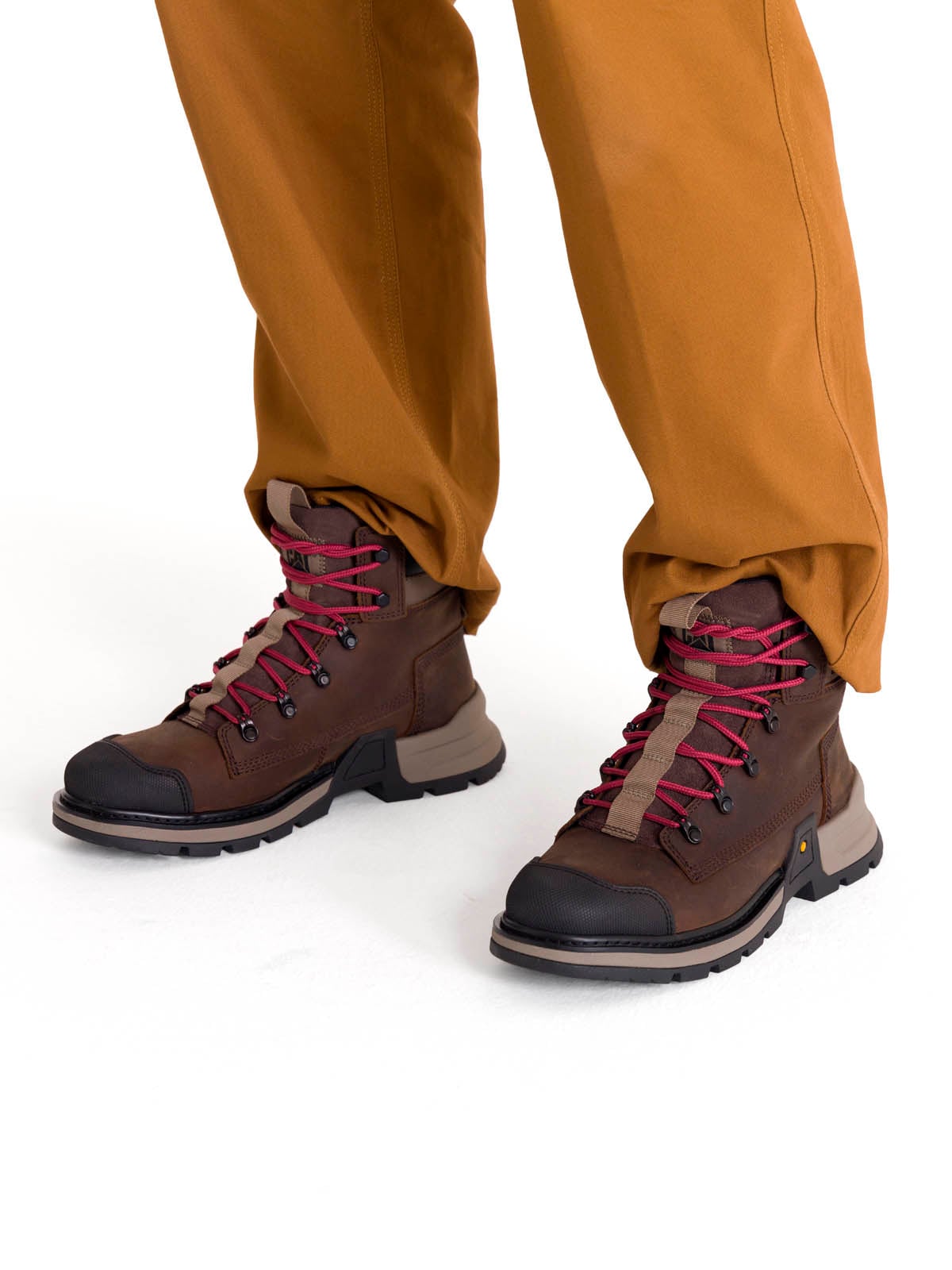 BOTÍN IMPERMEABLE COLORADO EXPEDITION HOMBRE EN COLOR CAFE CAT - 1