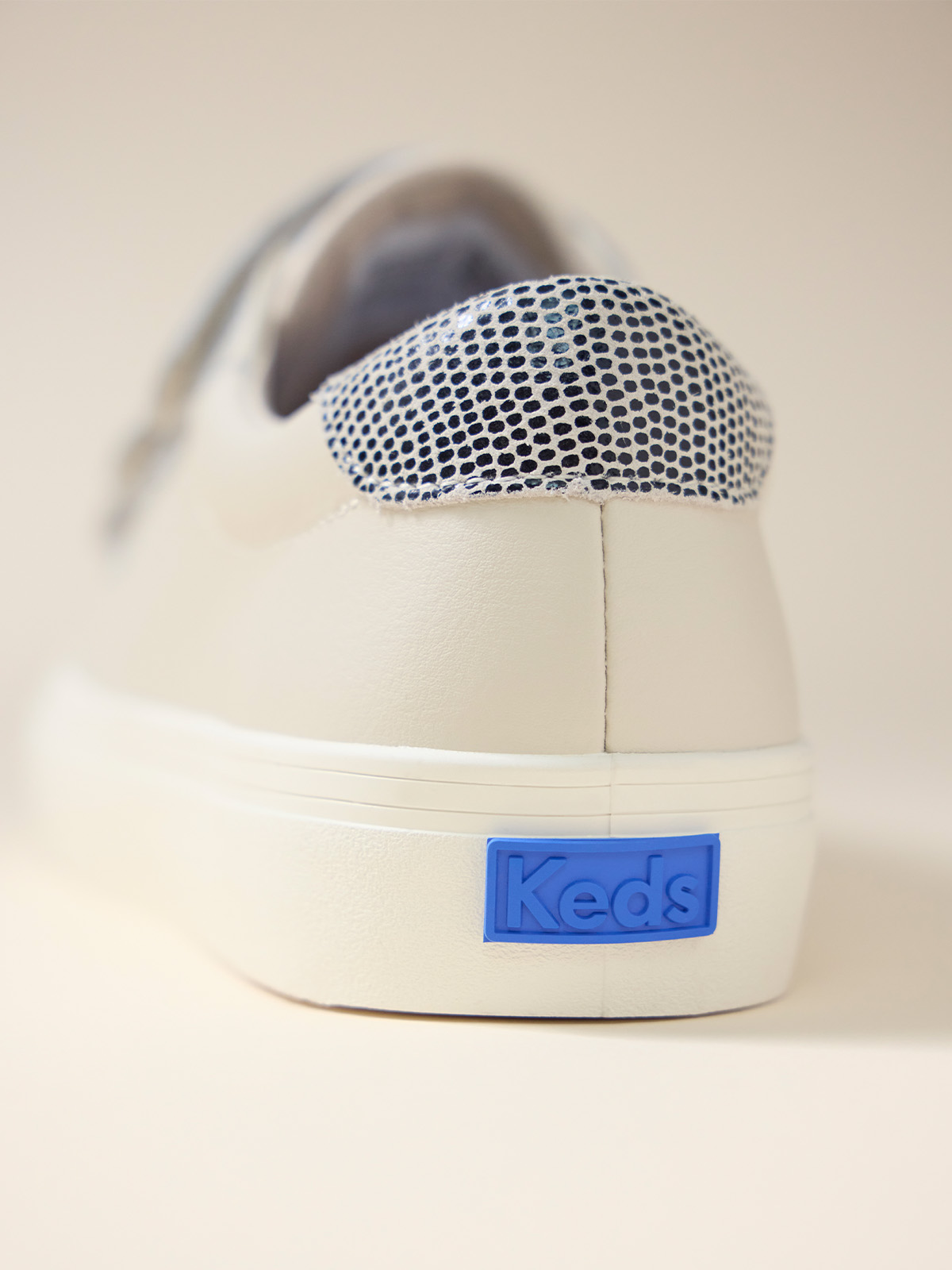 ZAPATILLA CUERO MUJER JUMP KICK V DALMATA BEIGE KEDS - 2