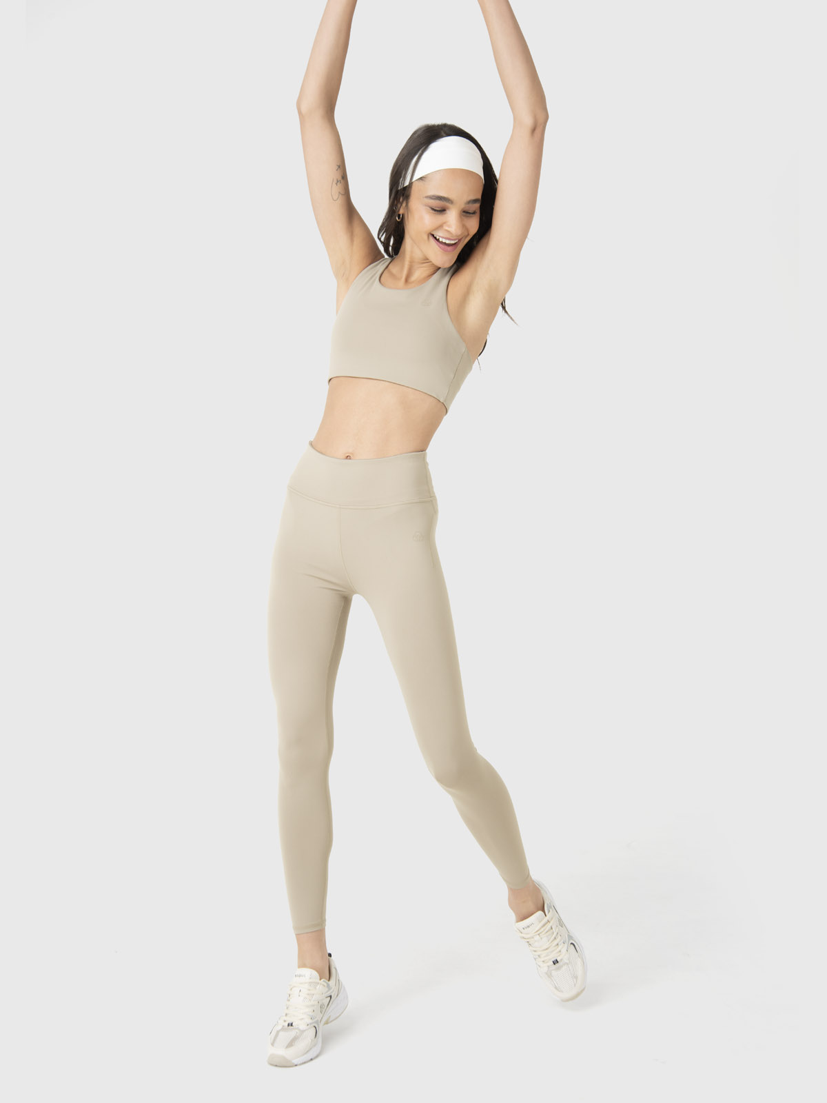 CALZA DEPORTIVA MUJER LONG LEGG LUNA BEIGE BSOUL - 4