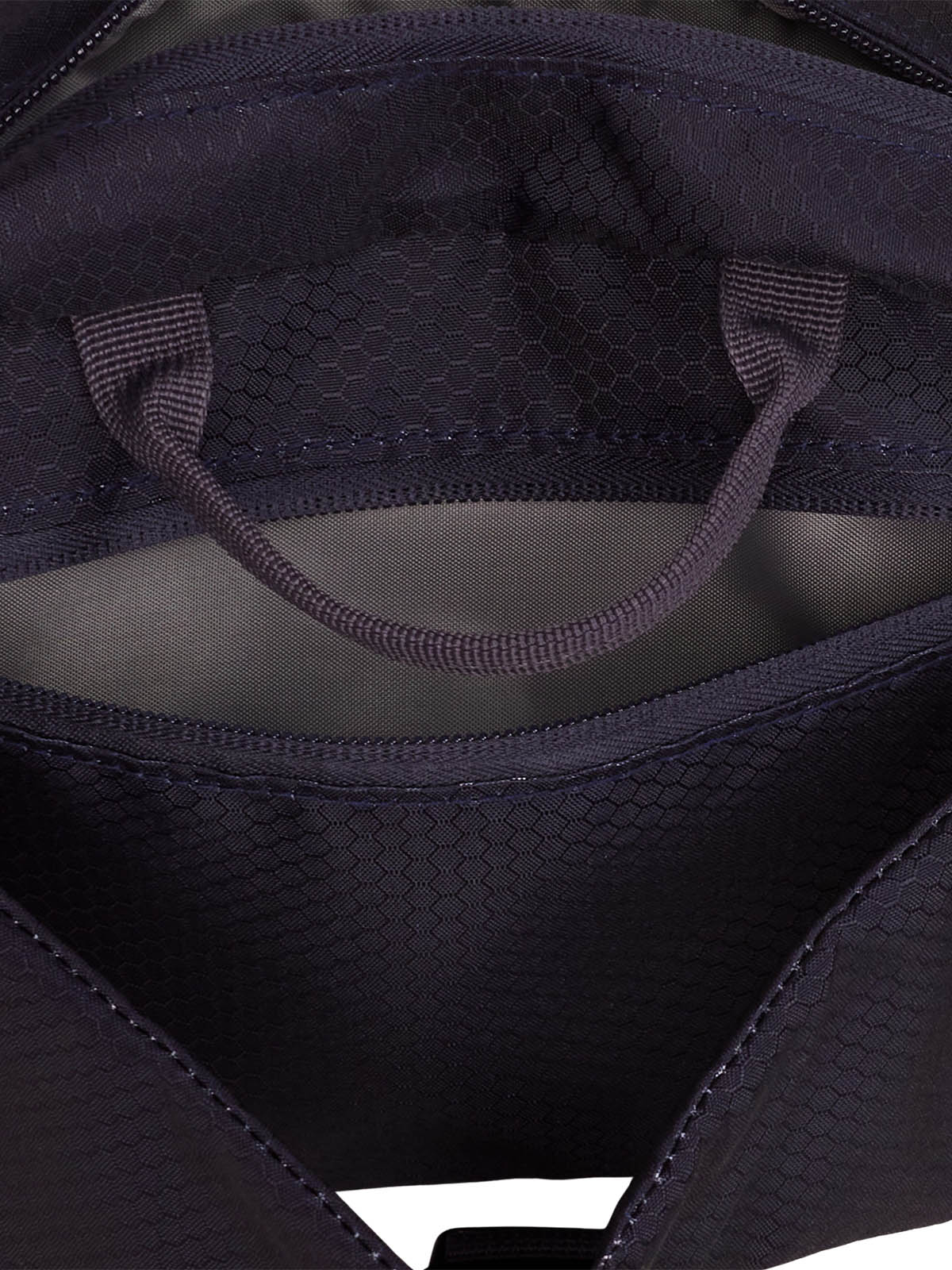 BANANO FUJI GRIS OSCURO CAT - 5