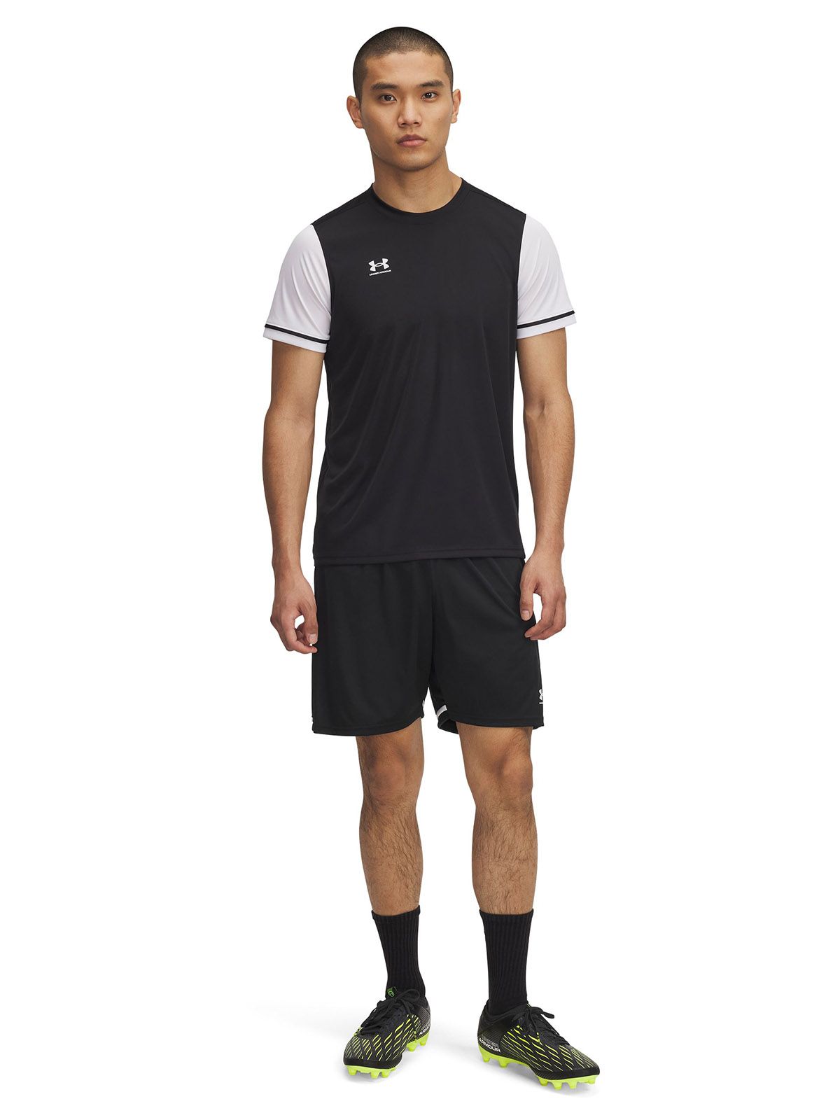 SHORT UA CHALLENGER NEGRO PARA HOMBRE - 4