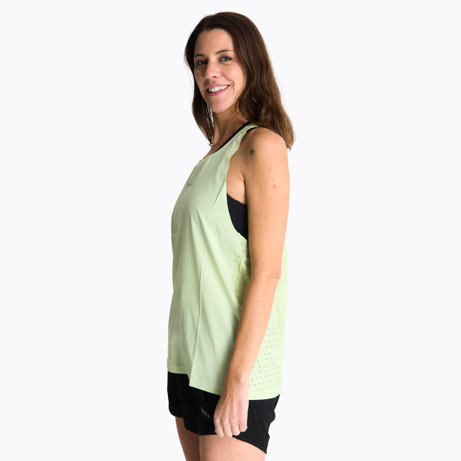 POLERA SIN MANGAS MUJER OTERE VERDE CLARO MERRELL - 2