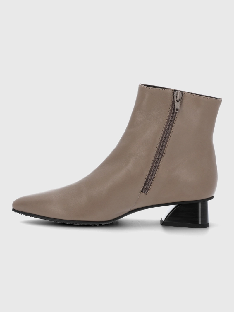 BOTIN BRUNATE CUERO MUJER PINEDO CAFE  HUSH PUPPIES - 7