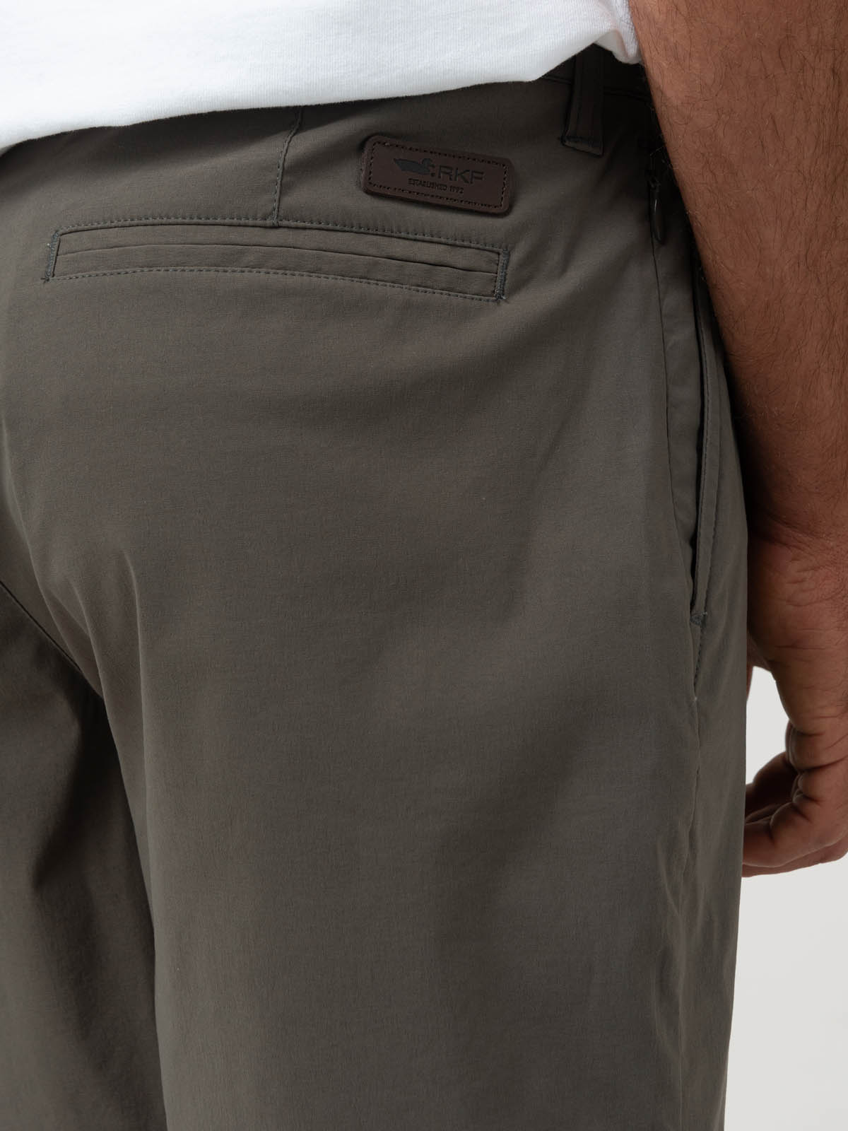 SHORT NATURAL FLEX HOMBRE PARETI CAFE  ROCKFORD - 9