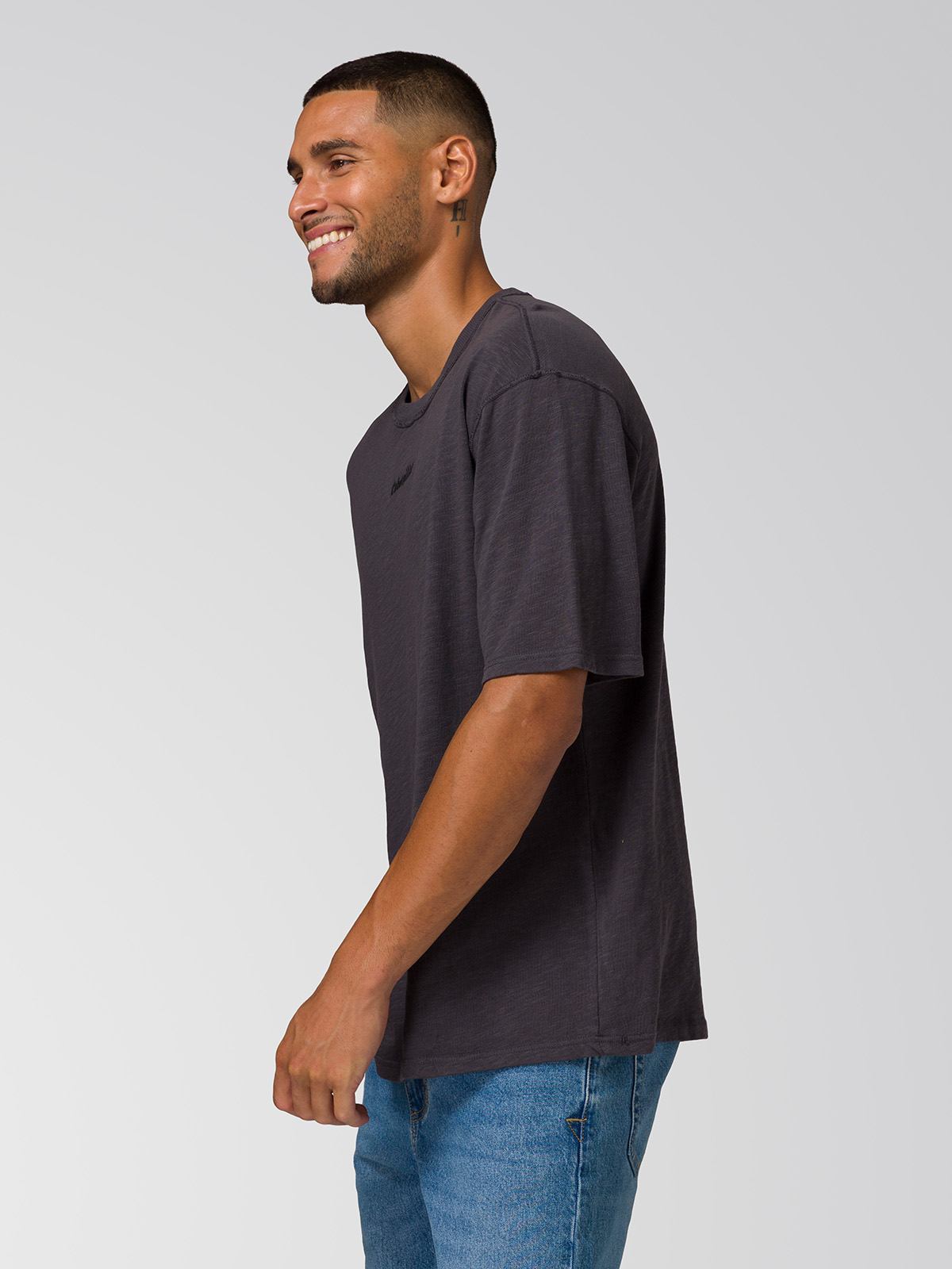 POLERA MANGA CORTA HOMBRE SLUB KNIT RELAXED NEGRO CAT - 5