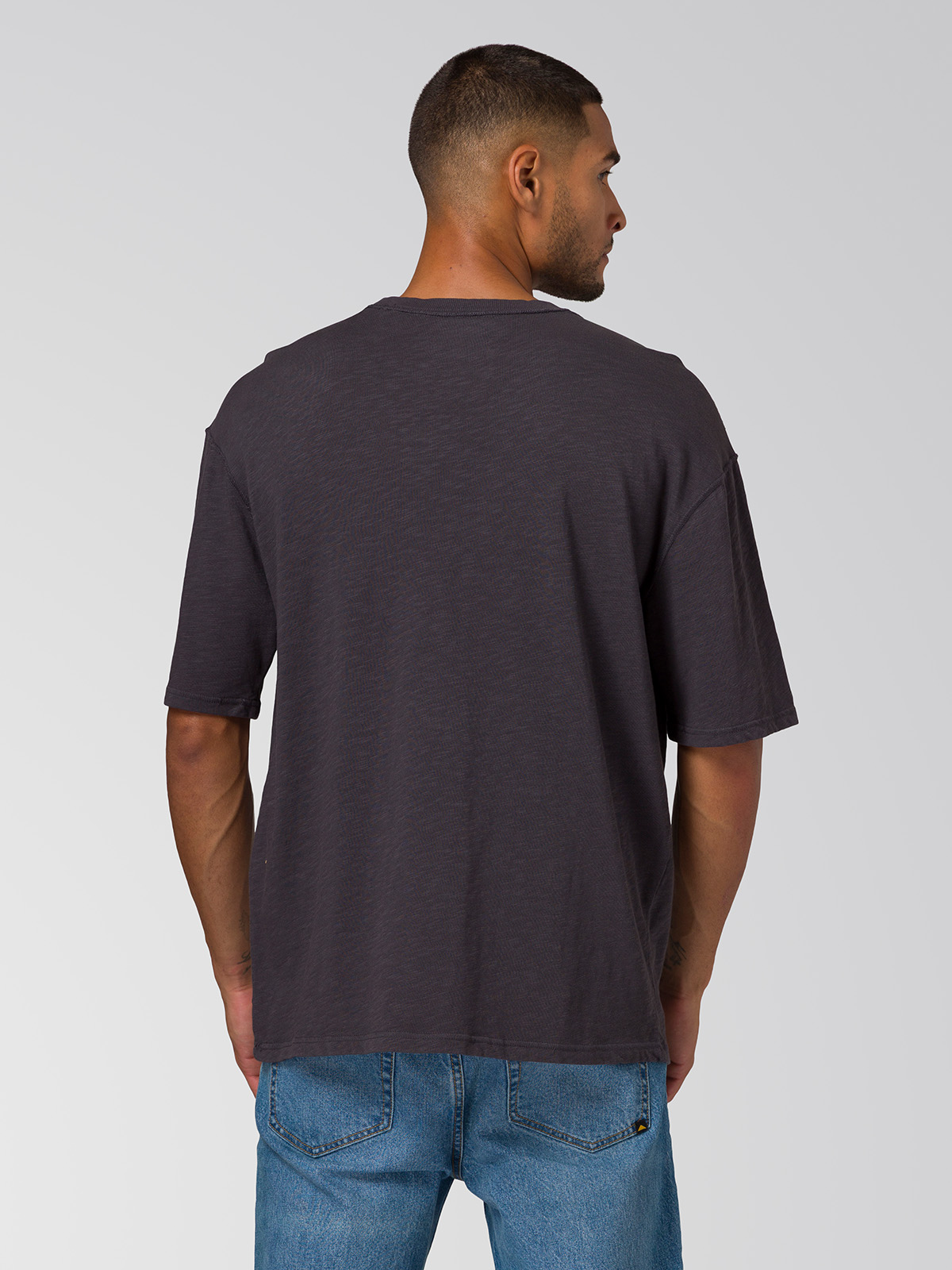 POLERA MANGA CORTA HOMBRE SLUB KNIT RELAXED NEGRO CAT - 6