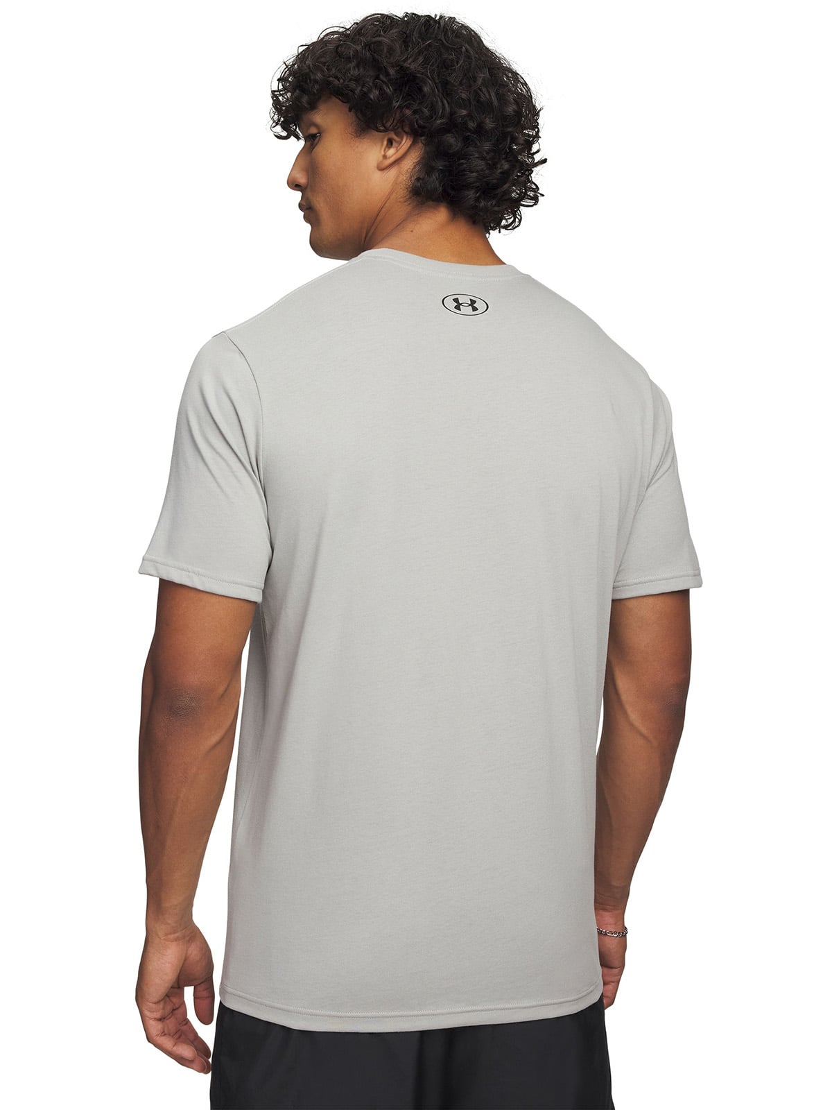 POLERA M/C HOMBRE ABC CAMO BOXED LOGO SS POLERA GRIS UNDER ARMOUR - 2