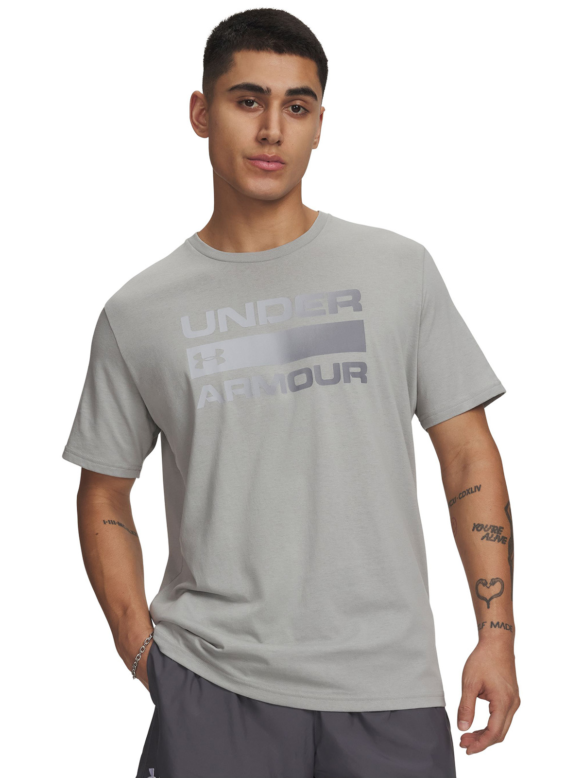 UNDER ARMOUR POLERA M/C HOMBRE TEAM ISSUE WORDMARK POLERA GRIS UNDER ARMOUR