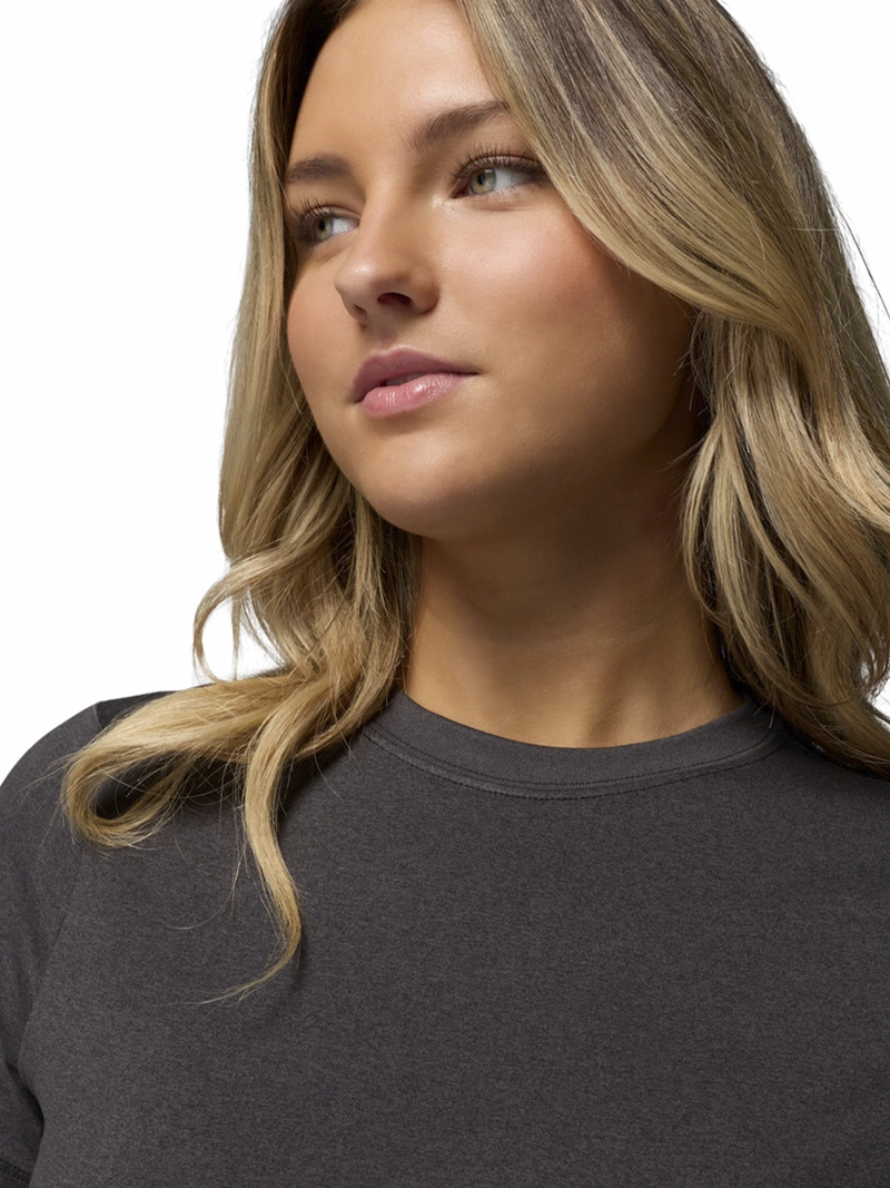 POLERA MC MUJER PARSONS POINT NEGRO COLUMBIA - 4