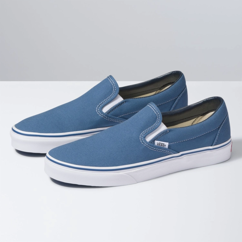 ZAPATILLA UNISEX UA CLASSIC SLIP-ON NAVY  VANS - 5