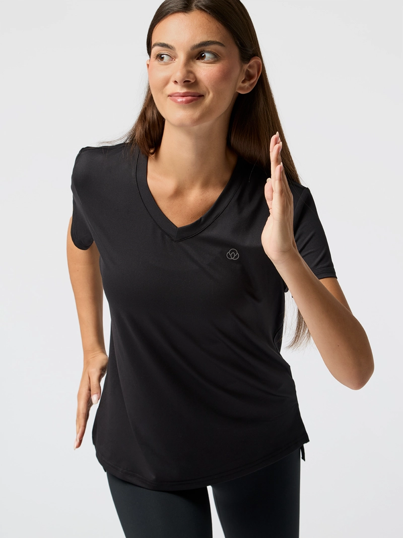 POLERA V NECK REC NEGRA MUJER BSOUL - 1