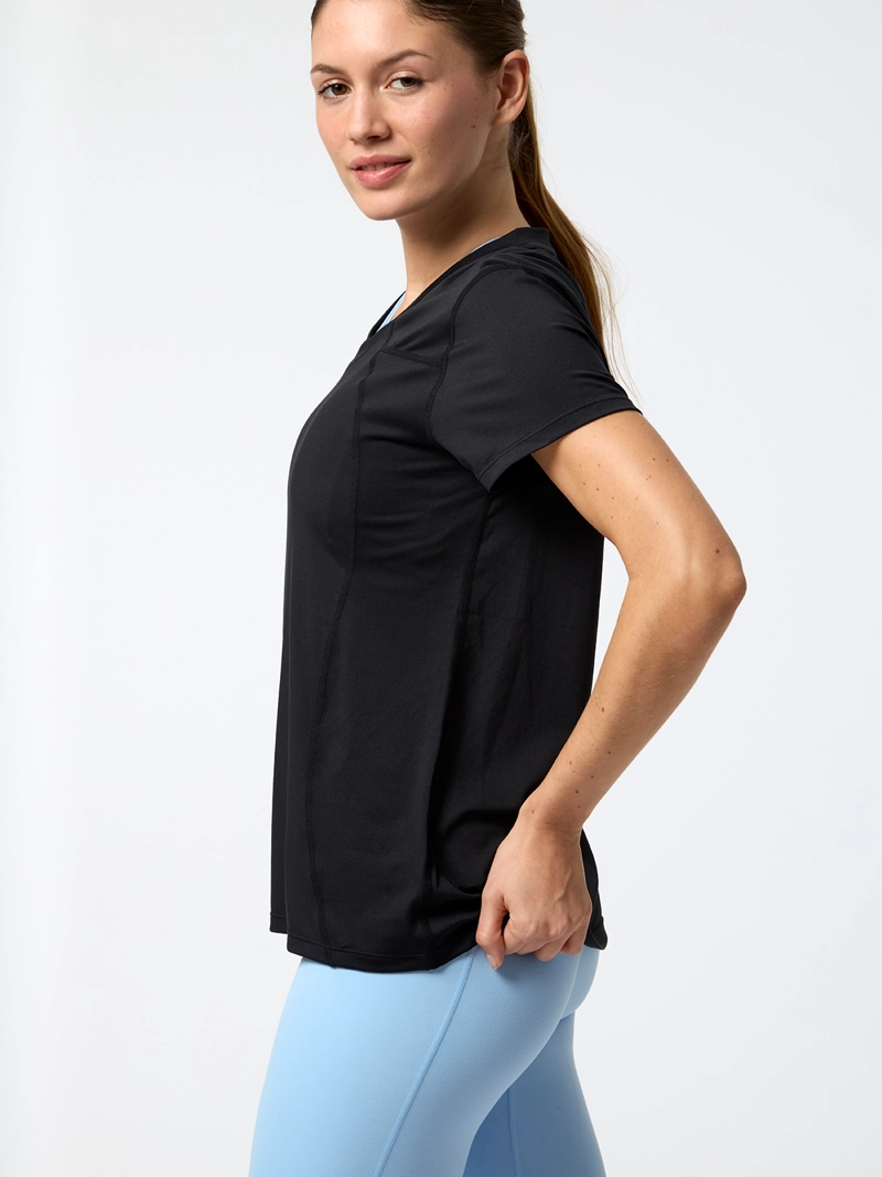POLERA V NECK ALI REC NEGRA MUJER BSOUL - 4