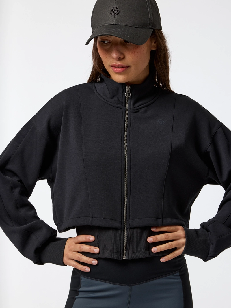 POLERON CROP MODAL VERA ALOE NEGRO MUJER BSOUL - 4
